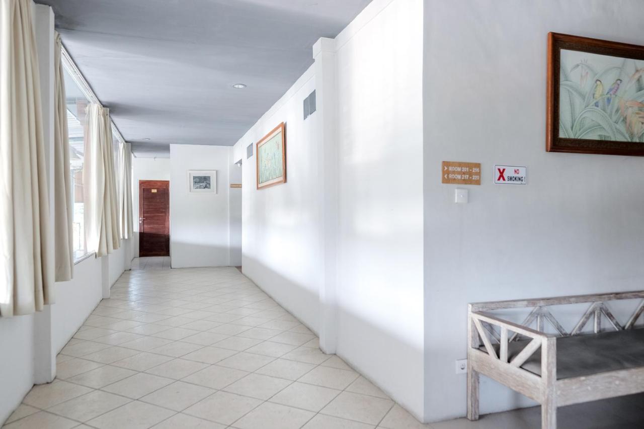 Reddoorz Plus At Sunrise Hotel Sanur المظهر الخارجي الصورة